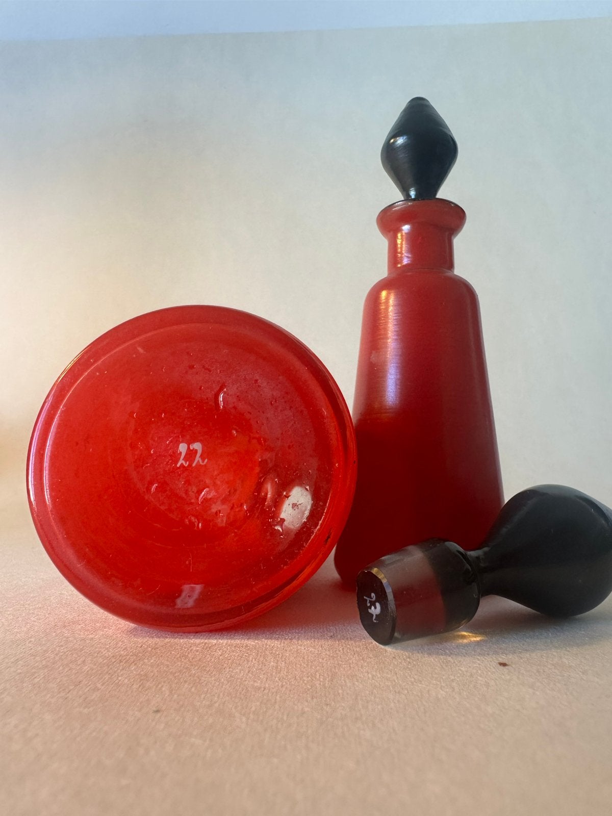 2 art deco tango parfumflesjes jaren ‘30., Antiek en Kunst, Antiek | Glaswerk en Kristal, Ophalen of Verzenden