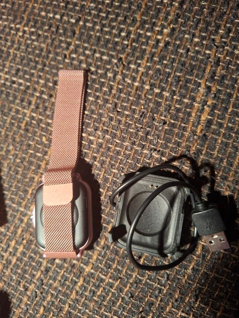 Roze smartwatch 1.83 inch nieuw, Ophalen of Verzenden, Android