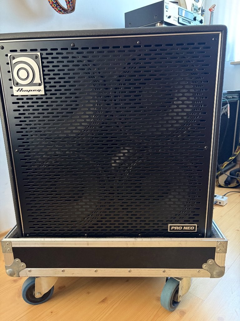 Ampeg bas cabinet, Enlèvement, Comme neuf, Guitare basse, 100 watts ou plus