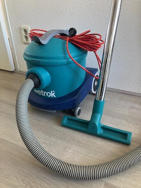 Zeer mooie Wetrok Monovac 6 plus stofzuiger, Stofzak, Stofzuiger, Ophalen of Verzenden, Zo goed als nieuw