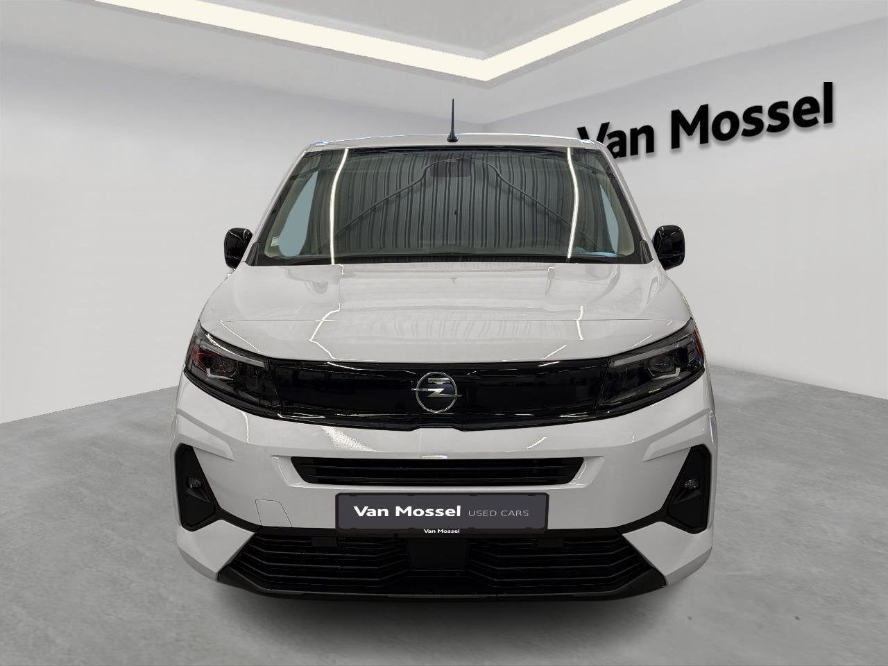 Opel Combo 1.5 Turbo 96kW Aut. Heavy L2H1, Achat, https://public.car-pass.be/vhr/9b3f2a17-47b6-4823-bfd6-990f0b7b9bec, 4 portes