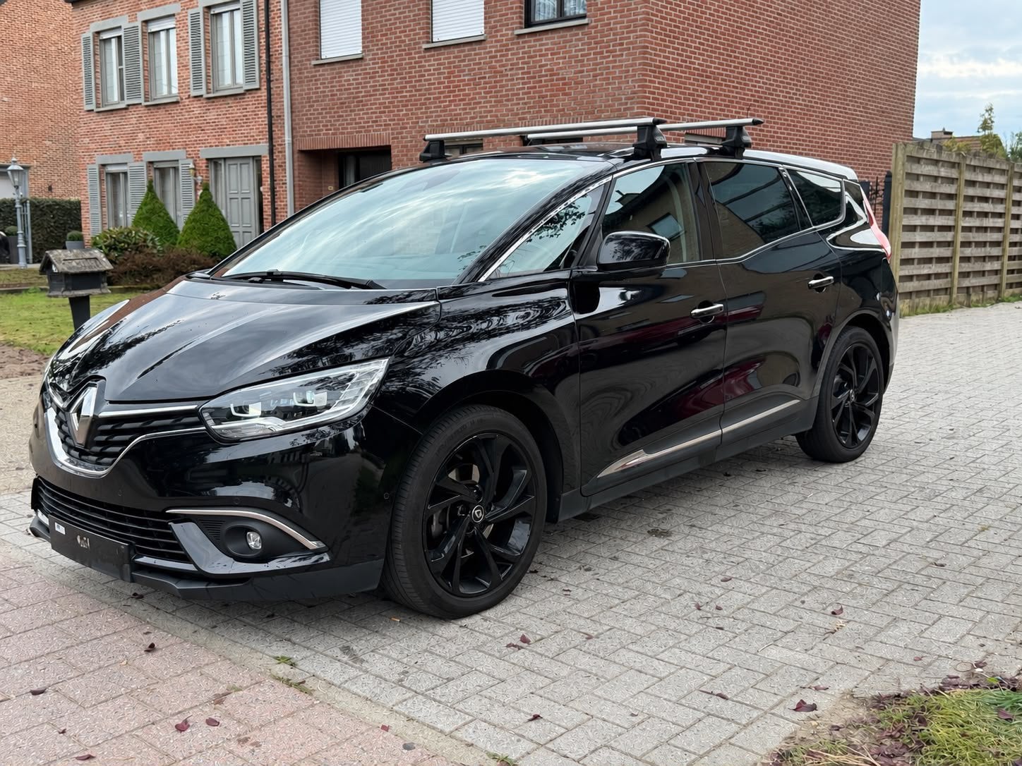 Renault Grand Scénic 1.8 dCi – Automaat – 7 Zitplaatsen, Auto's, Automaat, Diesel, Particulier, Te koop