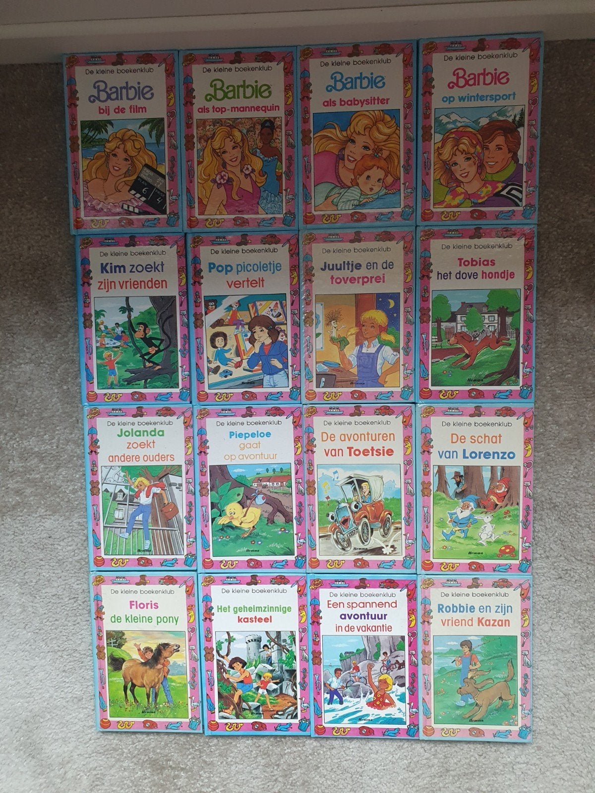 16 boekjes de kleine boekenclub barbie ..., Boeken, Gelezen, Non-fictie, Hemma, Ophalen of Verzenden