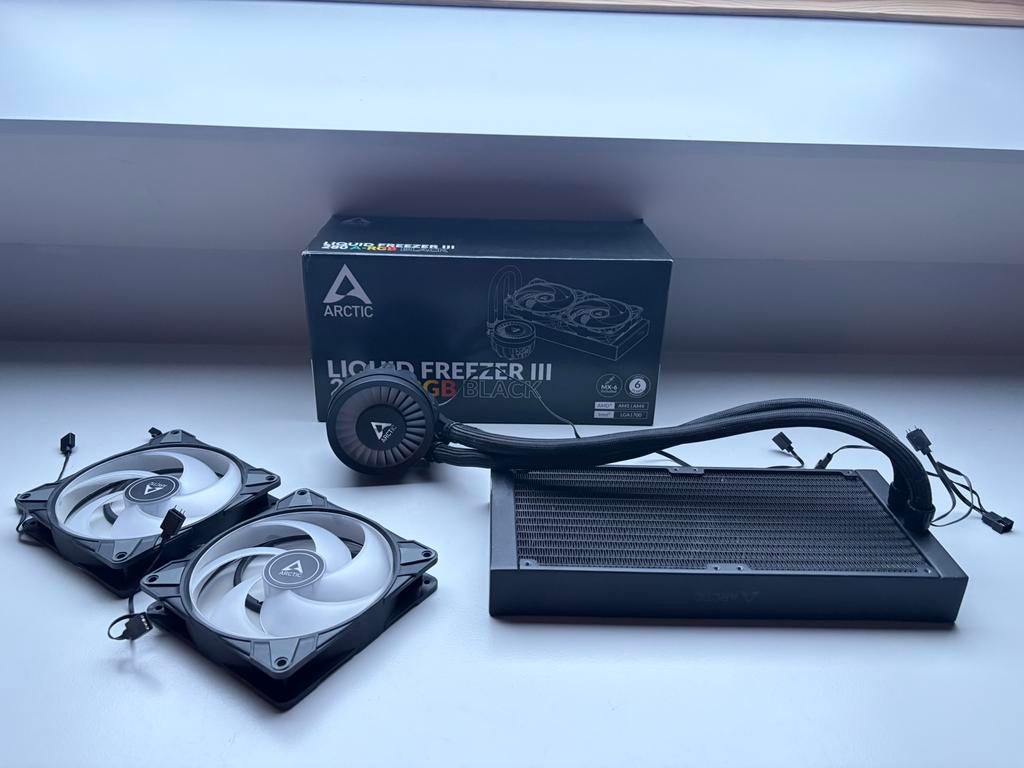 Arctic Liquid Freezer 3 280 A-RGB Black, Computers en Software, Computerkoelers, Ophalen, Zo goed als nieuw, Waterkoeling