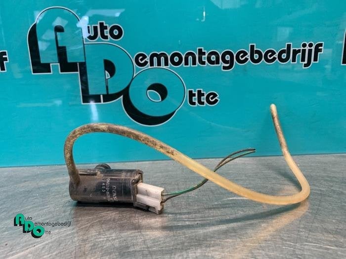 Ruitensproeierpomp voor van een Mitsubishi Lancer (Lancer 03, Auto-onderdelen, Ruiten en Toebehoren, Mitsubishi, Gebruikt, 3 maanden garantie