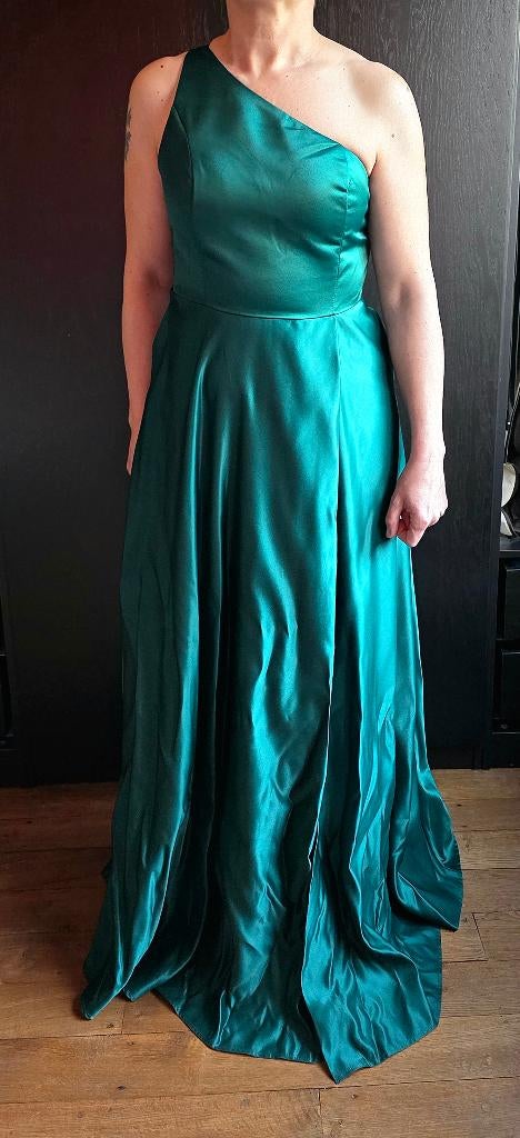 Robe de soirée satinée vert émeraude :Marque Tonic, Taille L, Vêtements | Femmes, Robes, Comme neuf, Taille 38/40 (M), Vert, Sous le genou
