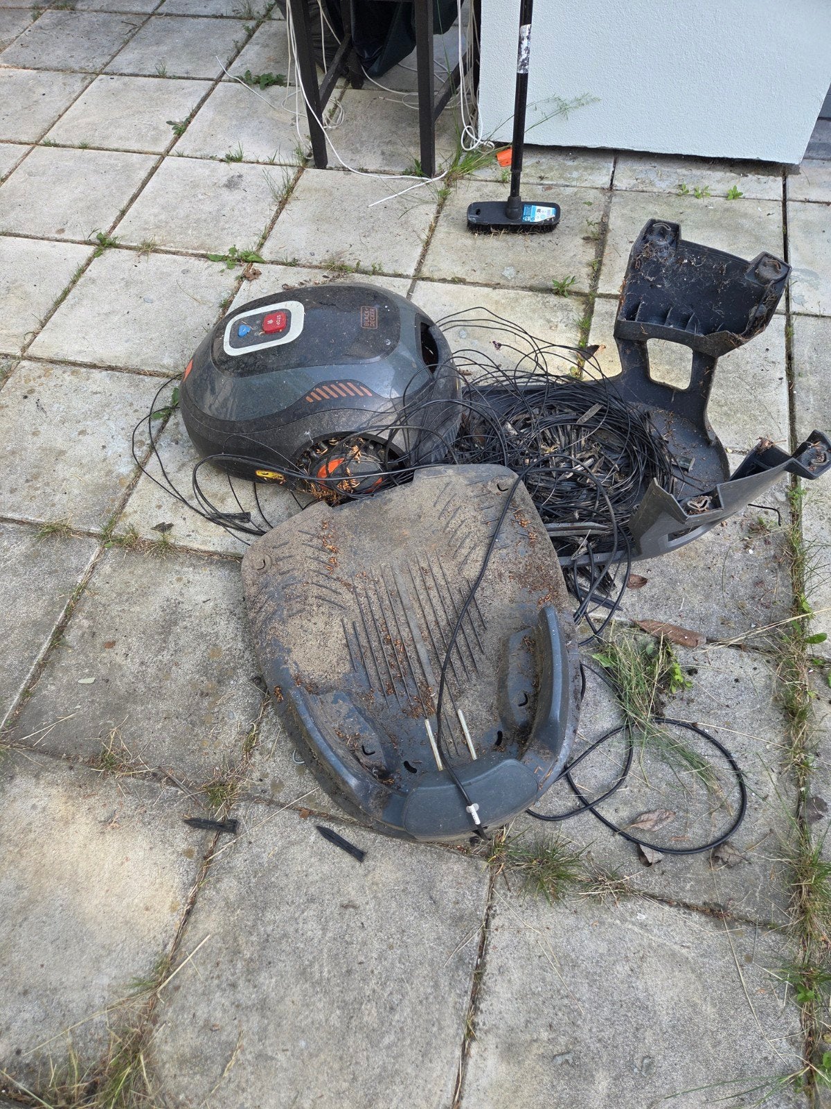 Robotmaaier black and decker, Ophalen