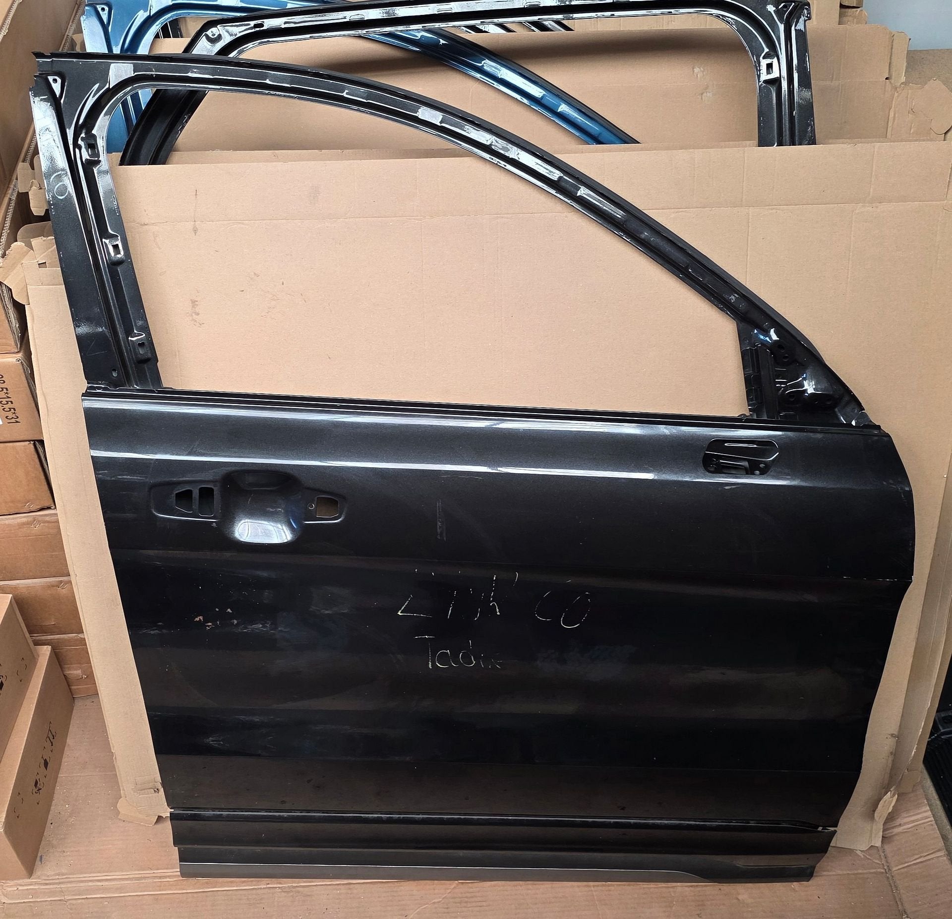 LYNK & CO 01 PORTIER RECHTS DEUR VOORPORTIER RECHTSVOOR, -, Origine de la pièce connue, Utilisé, Porte