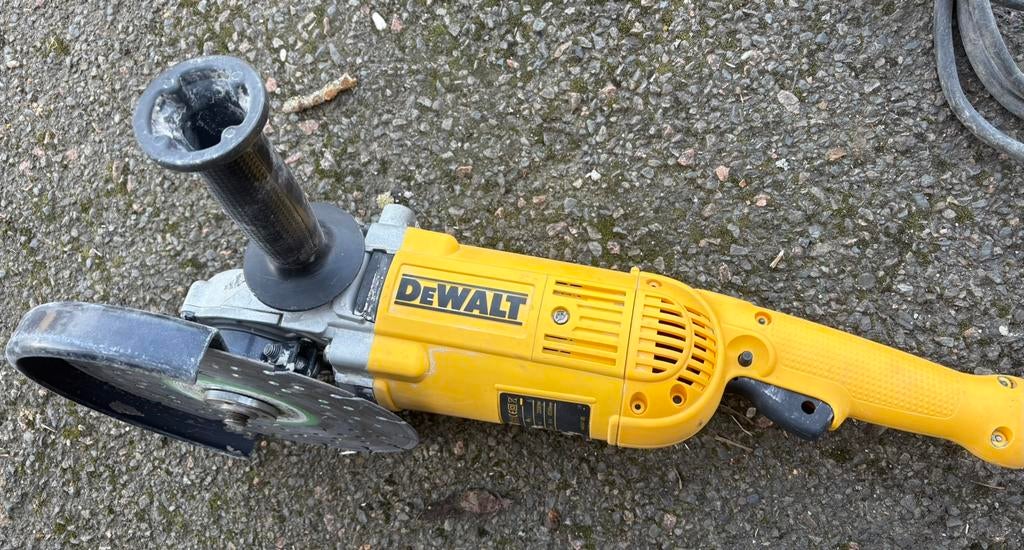 Meuleuse / disceuse De Walt 2200W, Bricolage & Construction, Outillage | Meuleuses, Enlèvement, Utilisé, 1000 watts ou plus, Meuleuse droite