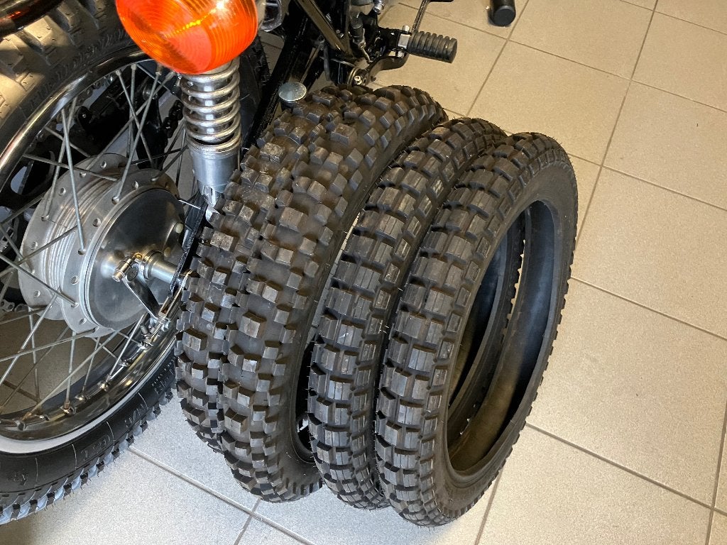 VEE RUBBER band, Motoren, Ophalen, Nieuw