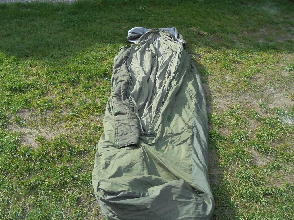 sac de couchage  de très bonne qualité, Enlèvement ou Envoi, Armée de terre