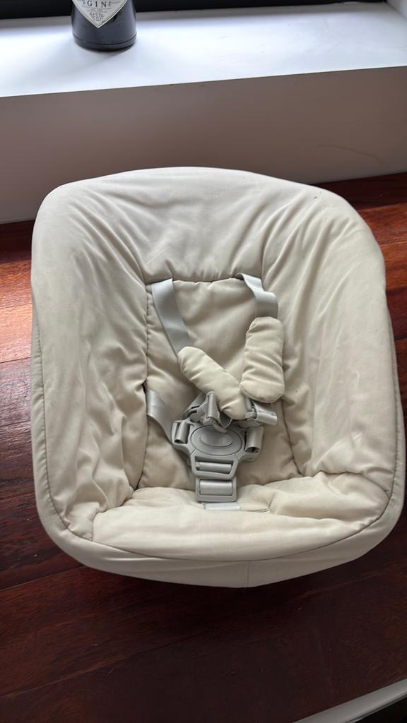 Stokke Tripp Trapp newborn set + hoes + speelgoed hanger, Kinderen en Baby's, Ophalen, Zo goed als nieuw
