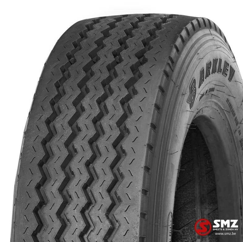 Pneu 235/75R17.5 Barkley BL212 143/141J, Neuf, Autres marques, Autres pièces automobiles