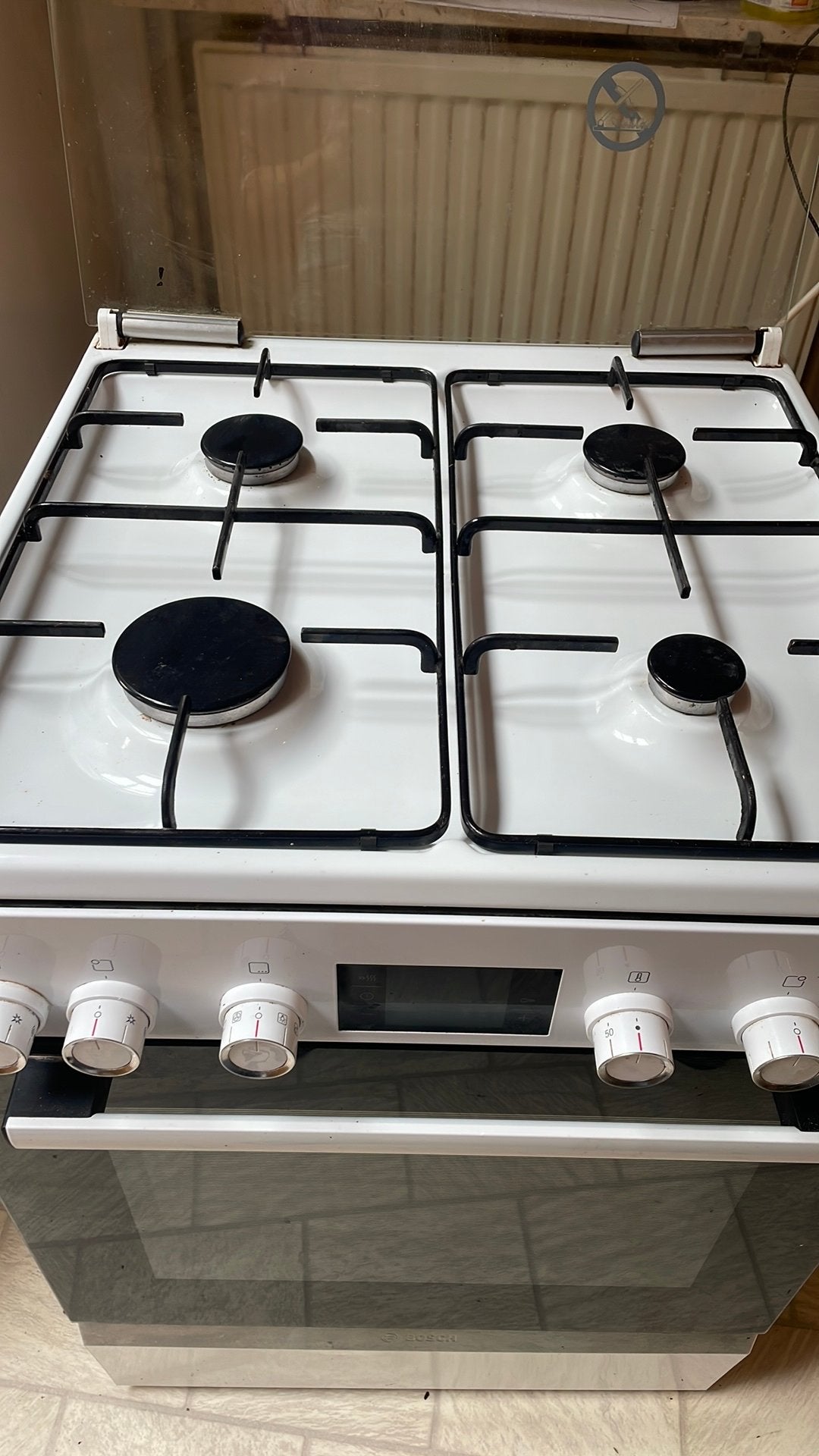 Gasfornuis en oven, Electroménager, Cuisinières, Gaz, 4 zones de cuisson, Enlèvement, Utilisé