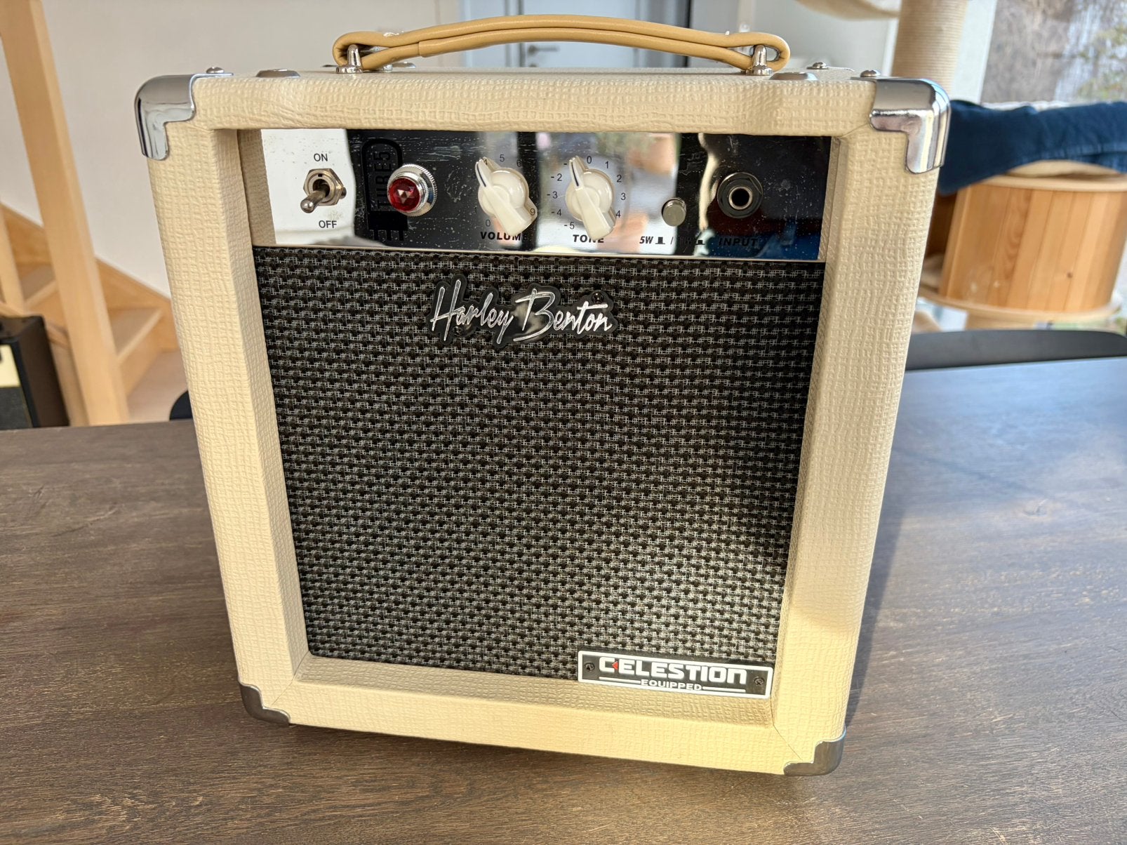 Harley Benton Tube5 versterker, Ophalen, Zo goed als nieuw