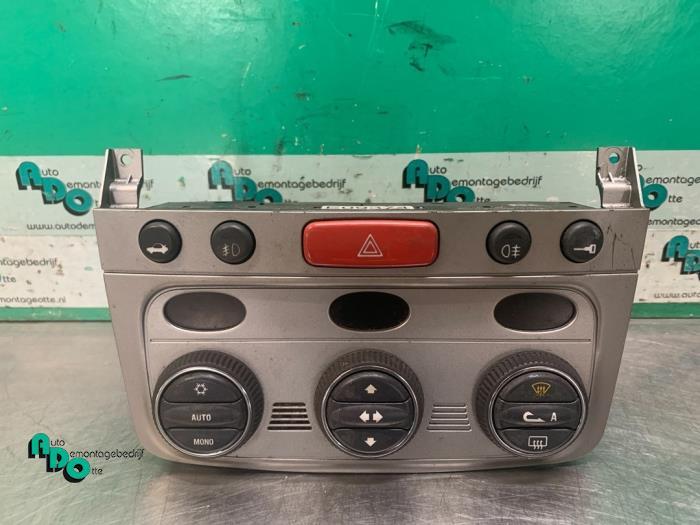 Panneau de commandes chauffage d'un Alfa Romeo GT, -, 3 mois de garantie, Utilisé, Alfa Romeo