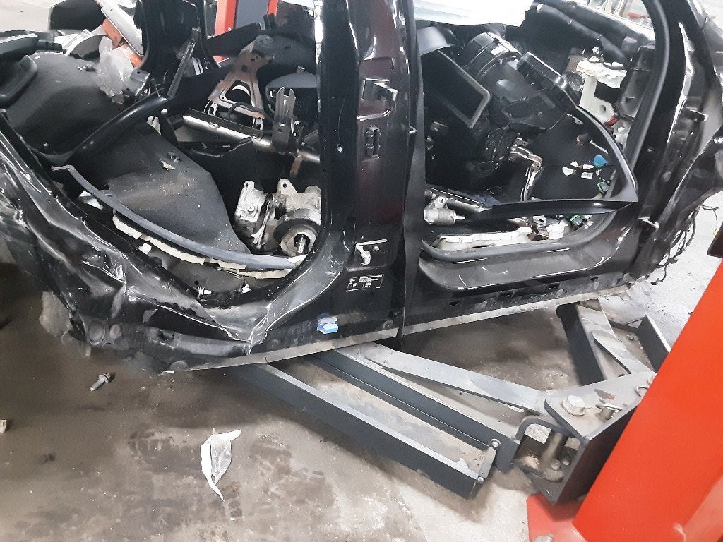 SEUIL DE PORTE DROIT BMW 1 serie (F40) (01-2019/-), Utilisé, BMW, Petuelring 130
80809  München, DE, Bayerische Motoren Werke AG