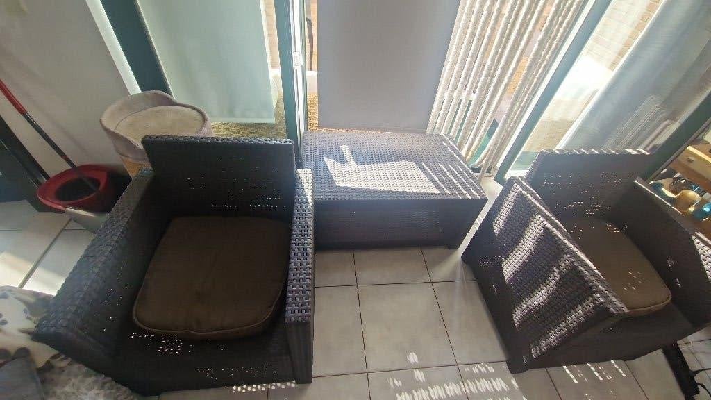 Terras stoelen en tafel allibert, Ophalen, Zo goed als nieuw