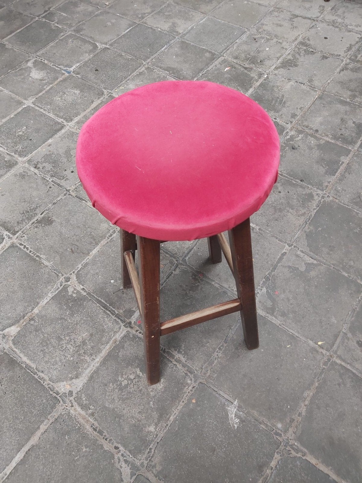 Barstoelen, Ophalen
