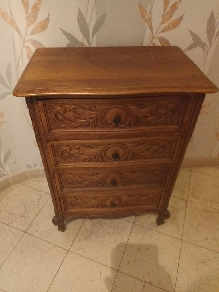 Petite commode ancienne en bois sculpté – 4 tiroirs – n, Antiquités & Art, Enlèvement