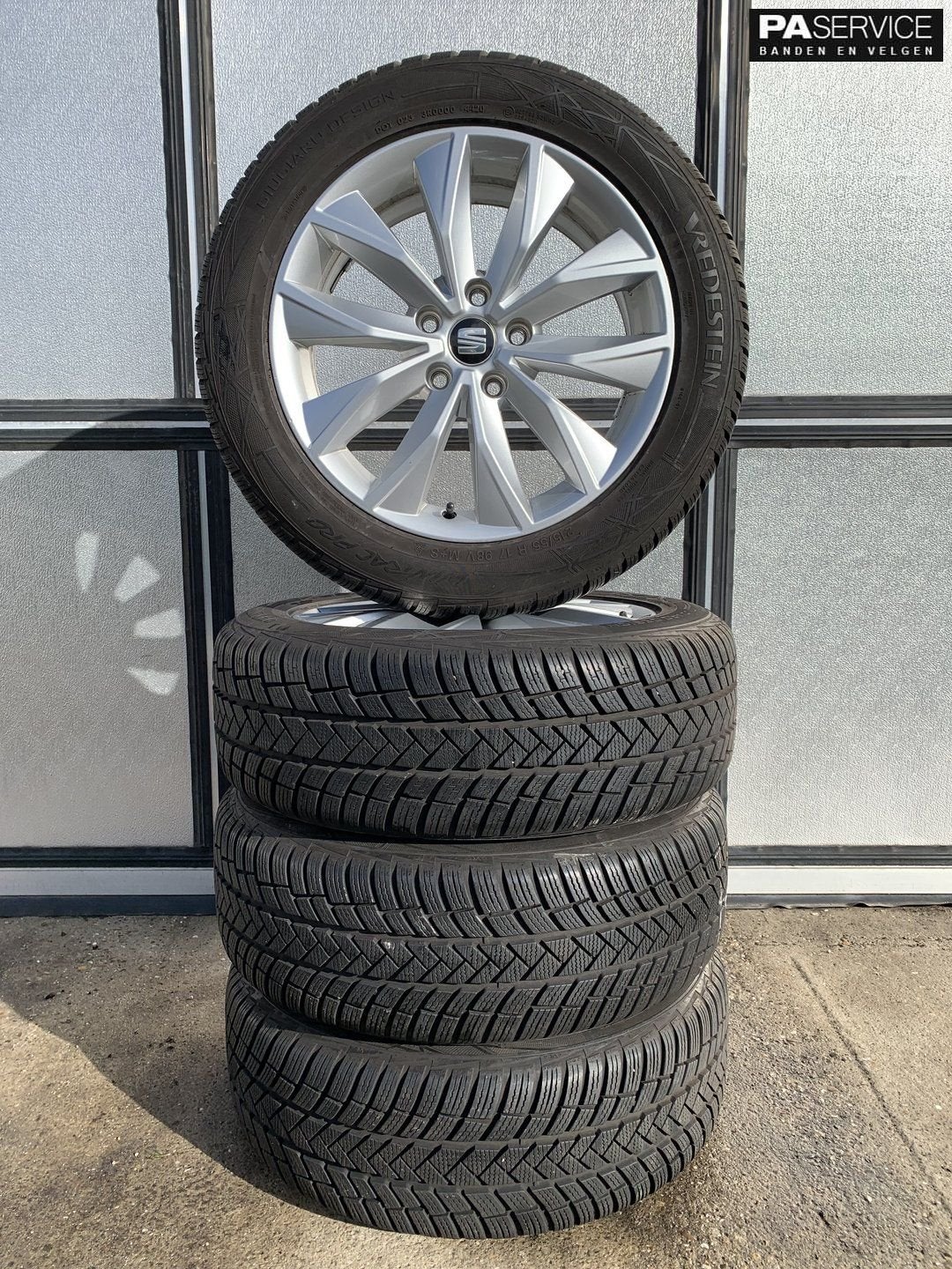 OEM17 inch Seat Ateca Winterset incl Vredestein 7.5 en 6,5 m, Autos : Pièces & Accessoires, Pneus et Jantes, -, 17 pouces, Utilisé