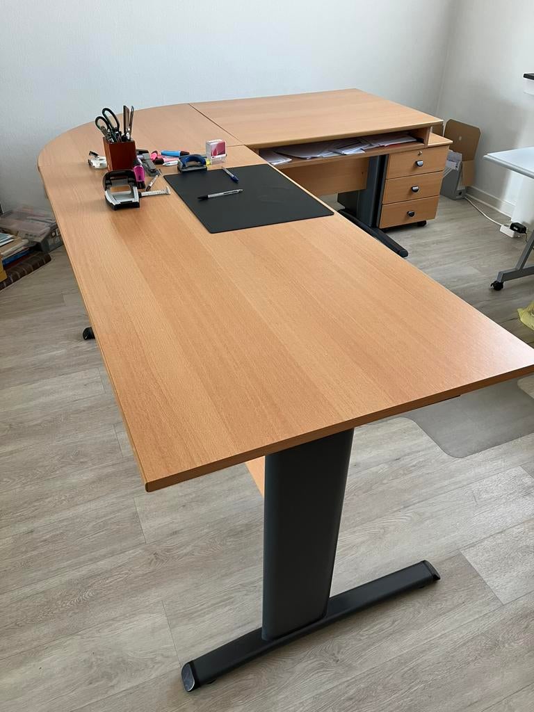 Bureau hêtre clair avec 3 armoires basses, Enlèvement, Utilisé, Bureau