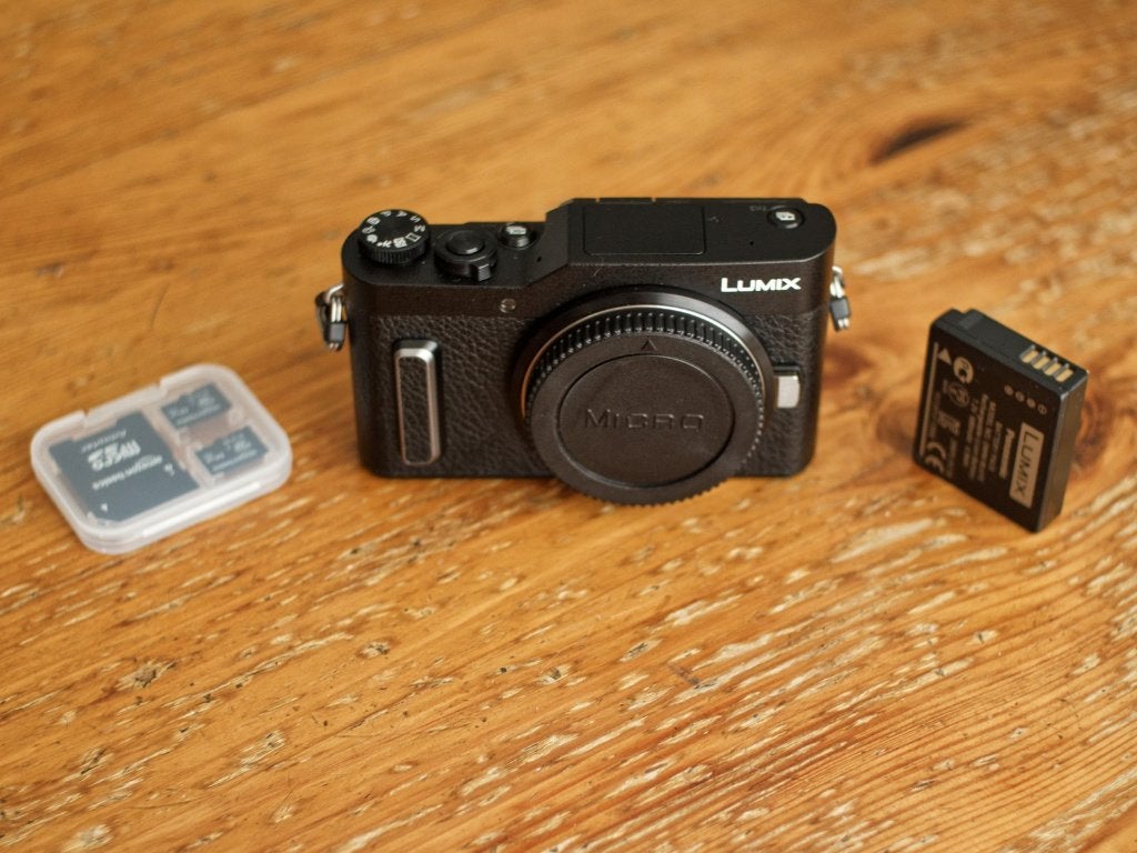 Compacte Panasonic GX880 systeemcamera, bijna nieuw, Audio, Tv en Foto, Panasonic, Ingebouwde flitser, 16 megapixels, Ophalen of Verzenden