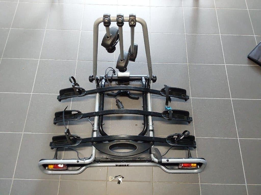 Thule EuroRide 943 fietsenrek voor trekhaak (3 fietsen), Ophalen, 3 fietsen of meer, Gebruikt, Brede banden