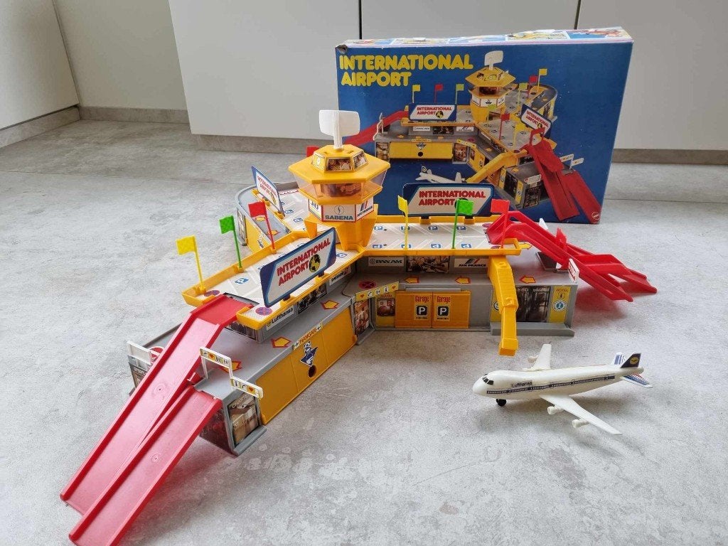 vliegveld speelgoed, Kinderen en Baby's, Ophalen of Verzenden