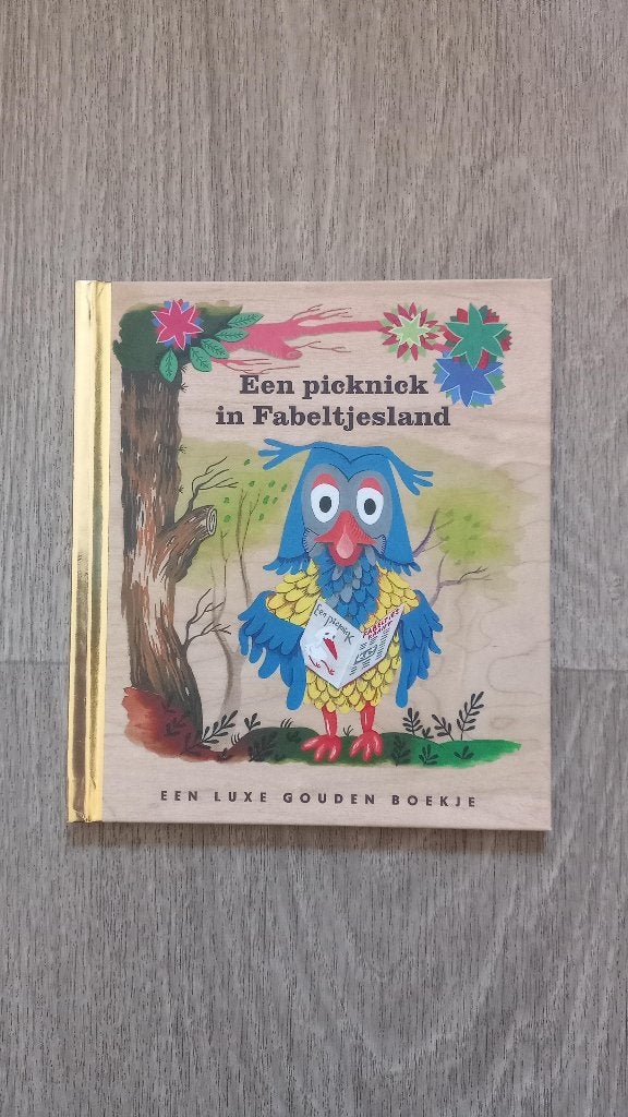 Een picknick in Fabeltjesland van Leen Valkenier, Ophalen, Zo goed als nieuw, Jongen of Meisje