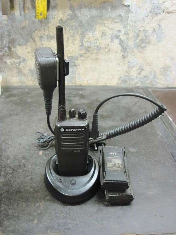 motorola pti 302 c, Télécoms, Enlèvement, Utilisé, Talkie-walkie ou Walkie-talkie