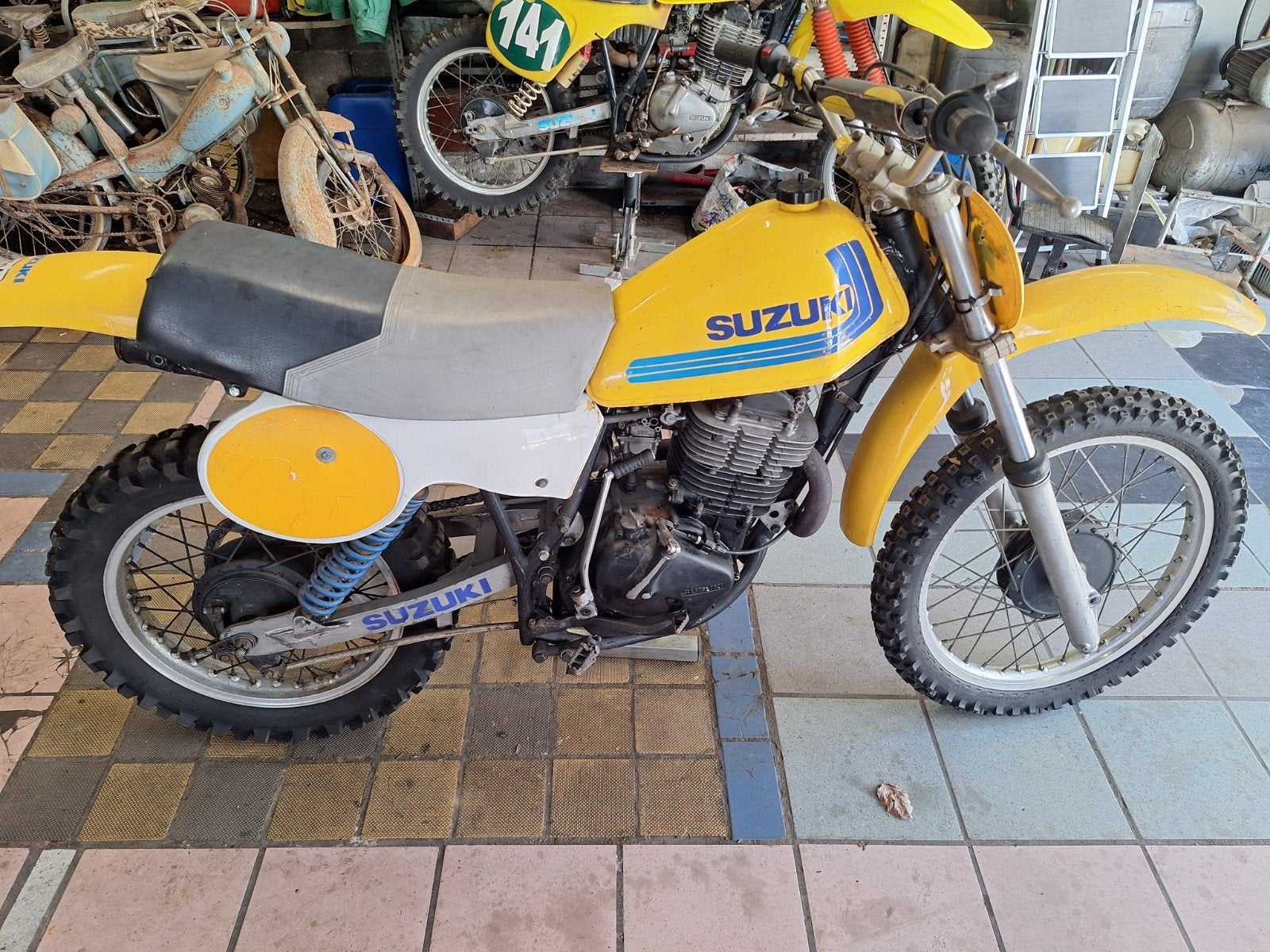 Suzuki DR 400 crossmotor, Motoren, Crossmotor