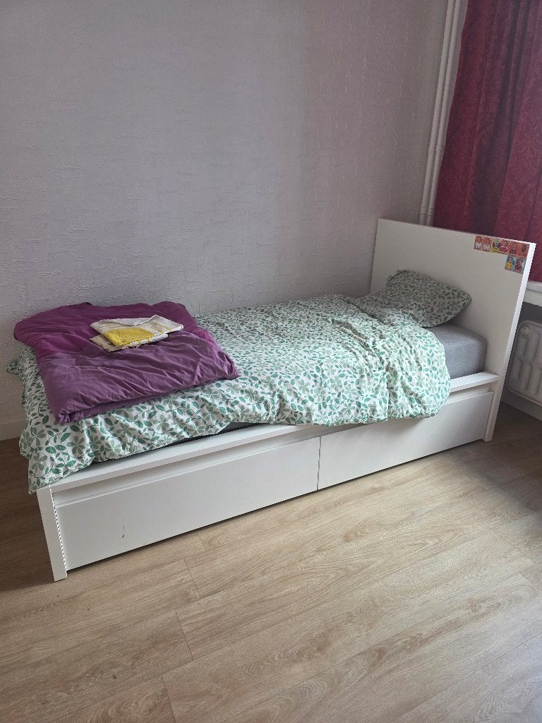 Machine à laver, 2 lits, 1 placard Kallax, Maison & Meubles, Enlèvement, Utilisé, Une personne