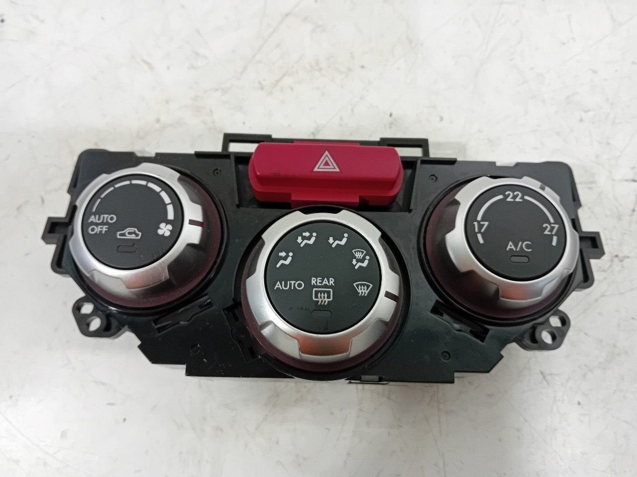 Bedieningspaneel kachel Subaru Impreza, Subaru, Onderdelen@venauto.nl, Van der Ven Autorecycling B.V., Gebruikt