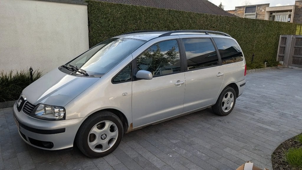 Seat Alhambra 1.9 TDi Luxe, Auto's, Seat, Voorwielaandrijving, Zwart, 4 cilinders, Leder