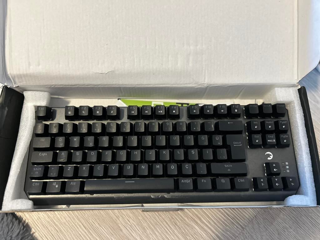 Gaming toetsenbord Red Switch - Nieuw / ongebruikt, Enlèvement, Qwerty, Neuf, Clavier gamer