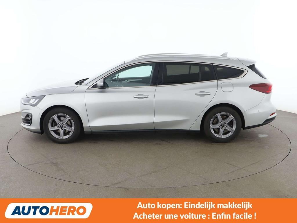 Ford Focus 1.0 EcoBoost Mild-Hybrid Titanium Vignale, Argent ou Gris, Euro 6, 5 portes, Automatique