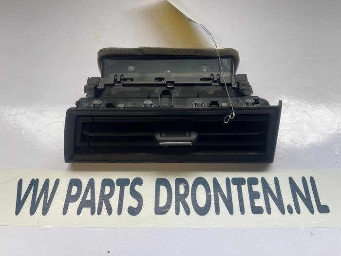 Grille aération tableau de bord d'un Seat Arona, -, 3 mois de garantie, Utilisé, -