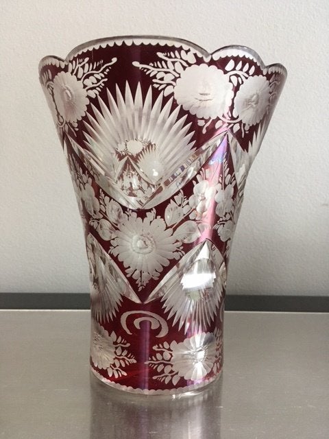 Vase en cristal de Bohème, Enlèvement