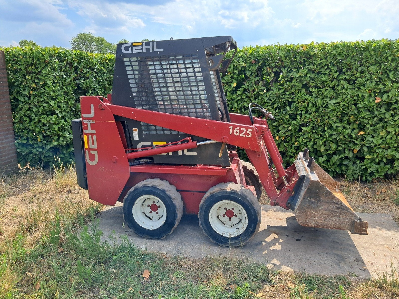 Schranklader Gehl 1625 / Bobcat / Skidster / 2700 uur !, Enlèvement