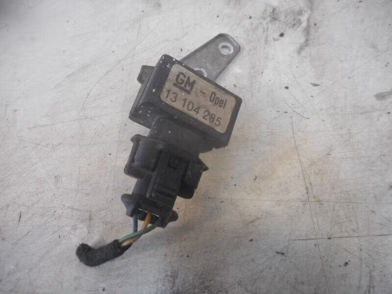 SENSOR Opel Astra H SW (L35) (01-2004/05-2014) (13104285), Bahnhofsplatz 65423 Rüsselsheim am Main, DE, Gebruikt, Opel, Opel Automobile GmbH