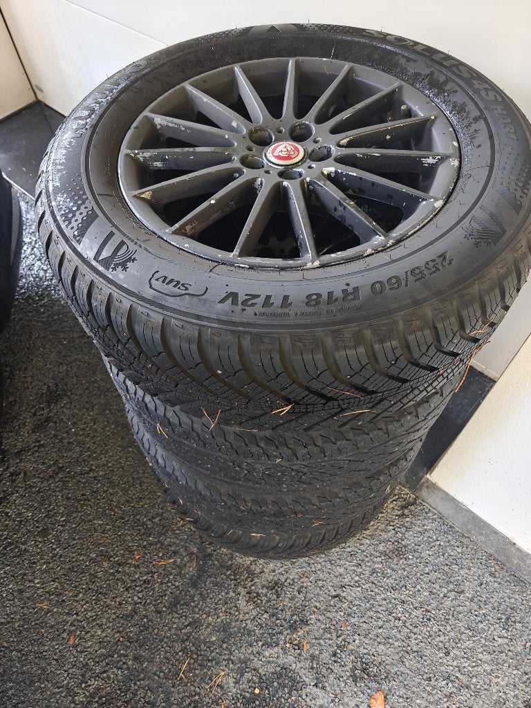 velgen met winterbanden Jaguar F-Pace, Ophalen, 18 inch, Gebruikt, 255 mm