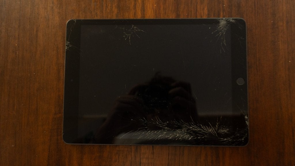 iPad 10,2 pouces (9e génération, 2021) 64 Go — écran cassé, Informatique & Logiciels, Gris, Enlèvement ou Envoi, Apple iPad, 10 pouces