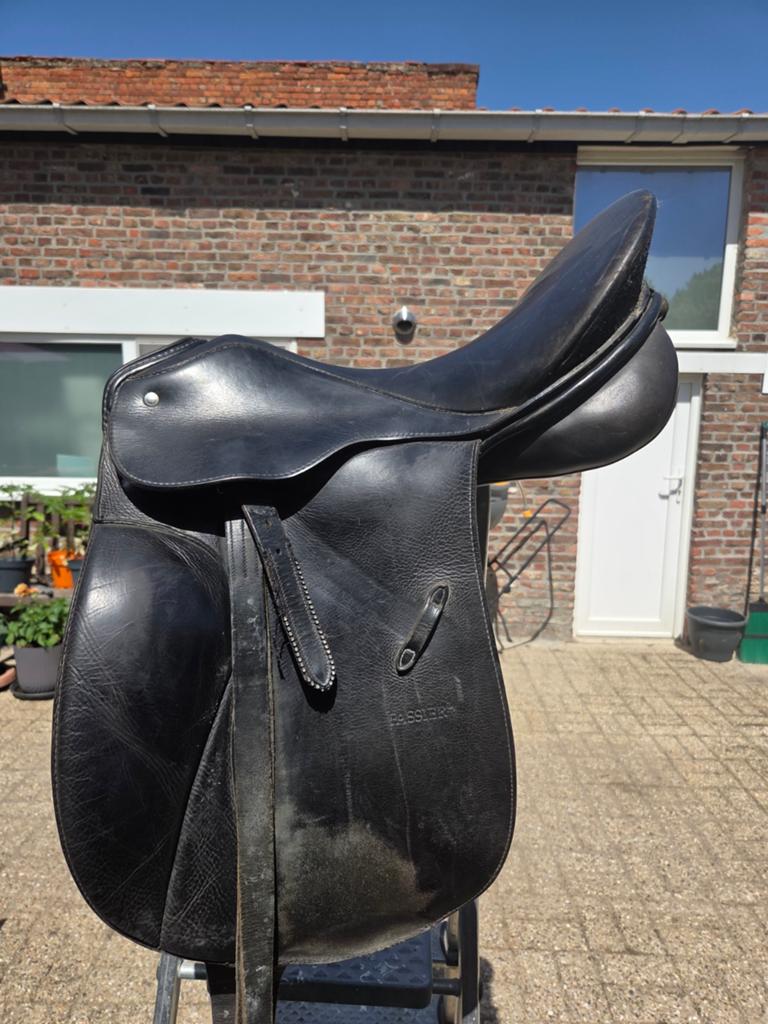 Passier dressuurzadel 16.5 inch, Dieren en Toebehoren, Paarden en Pony's | Zadels, Ophalen, Gebruikt, Dressuur