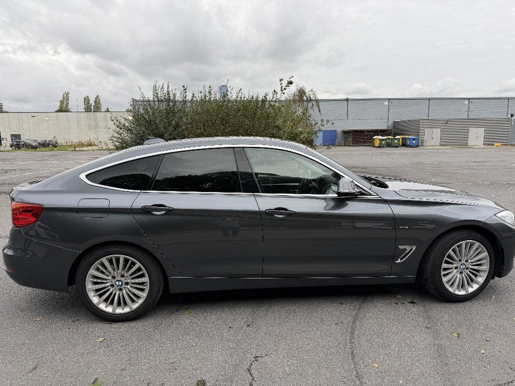 Gamme automatique de luxe de la BMW 318d Gran Turismo (GT), Autos, Cuir, Achat, 129 g/km, Noir