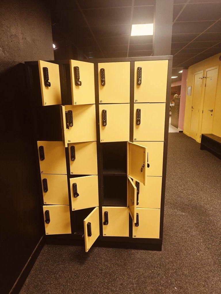 Lockerkast, Enlèvement, Utilisé