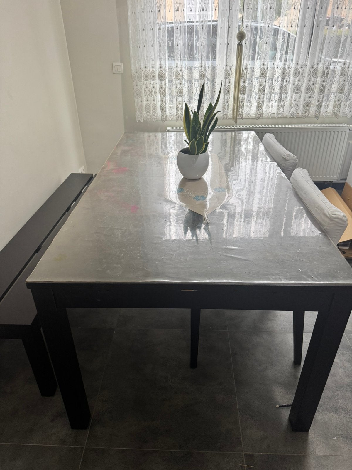 IKEA BJURSTA uitschuifbare eettafel – zwart/bruin, Ophalen, Zo goed als nieuw