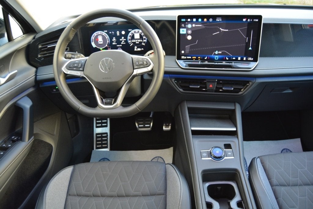 Volkswagen Tiguan 1.5eTSI mHEV Navi, caméra 360, Mod:2026, Autos, Cuir, 1698 kg, Achat, 139 g/km