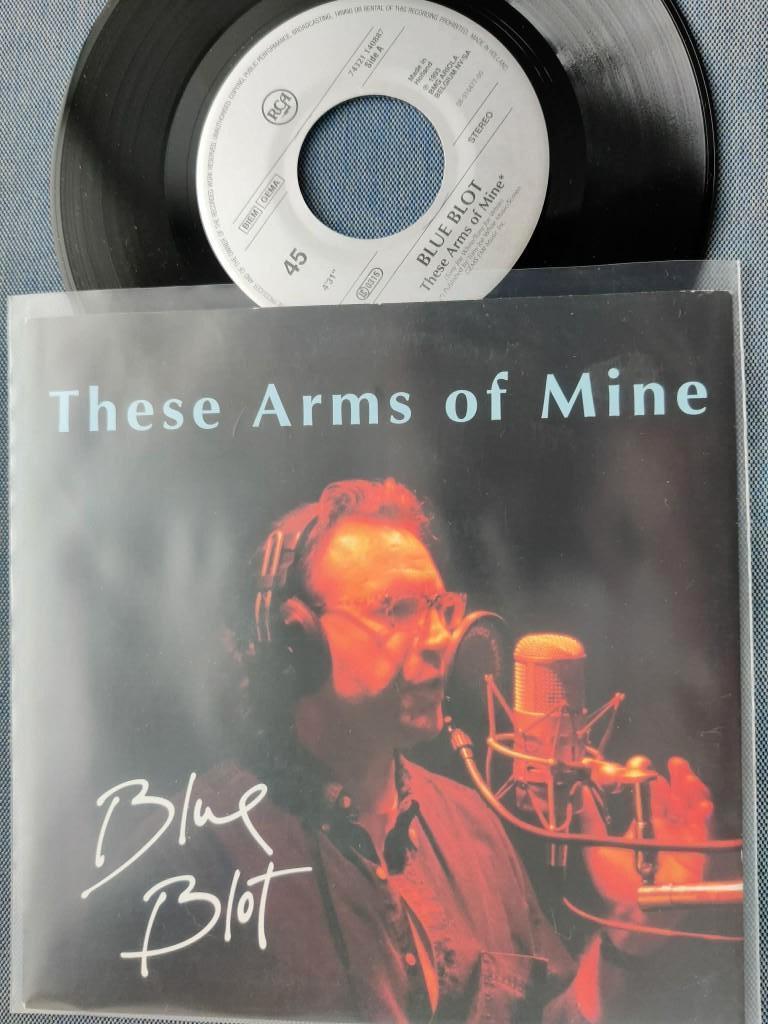 Blue blot (these arms of mine, belpop, perf st, rca), Enlèvement ou Envoi, Single