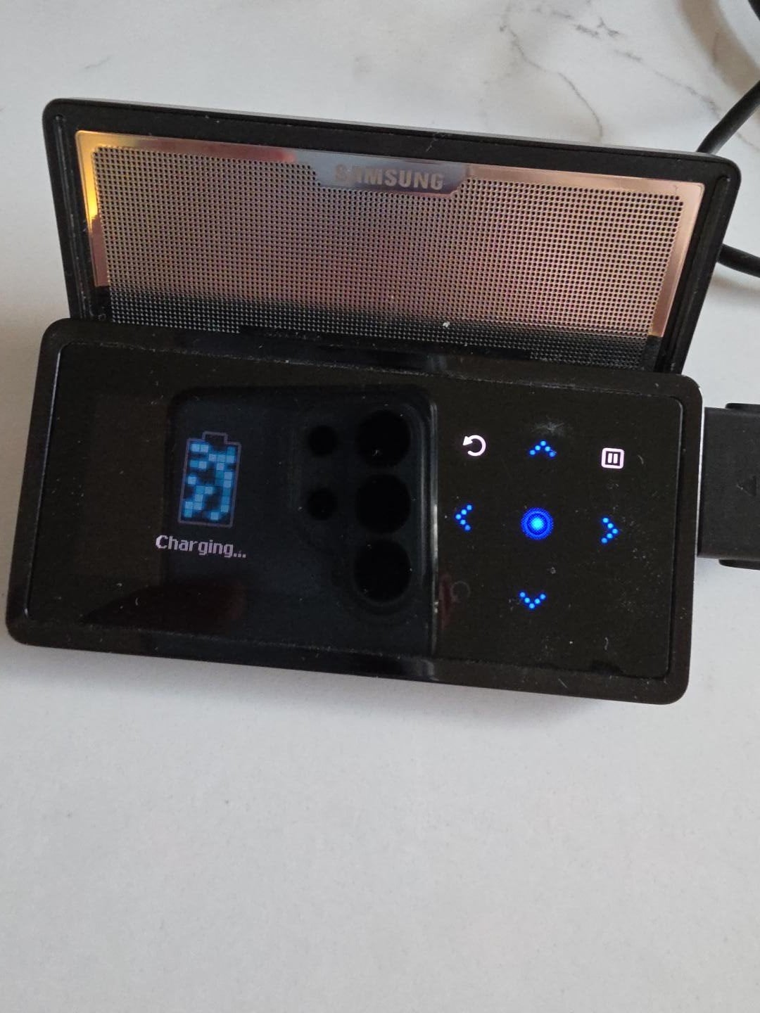 Samsung YP-K5 MP3-speler 2GB – uitschuifbare stereo speaker, Ophalen